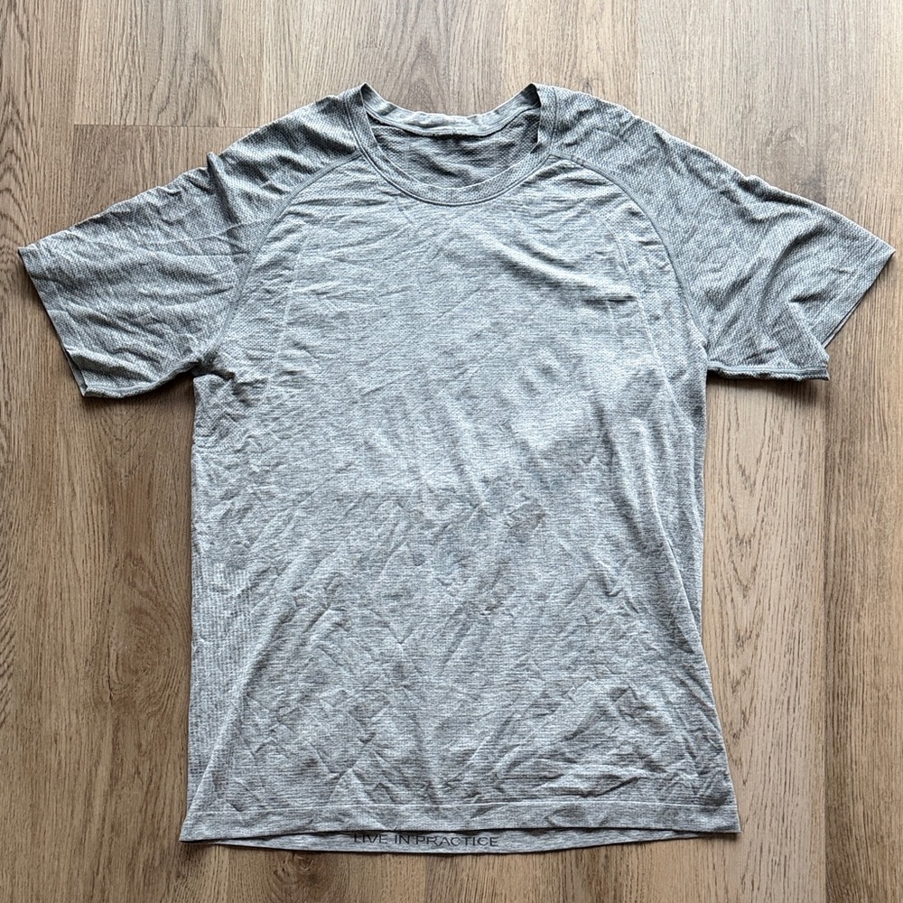 Men’s Lululemon Short Sleeve